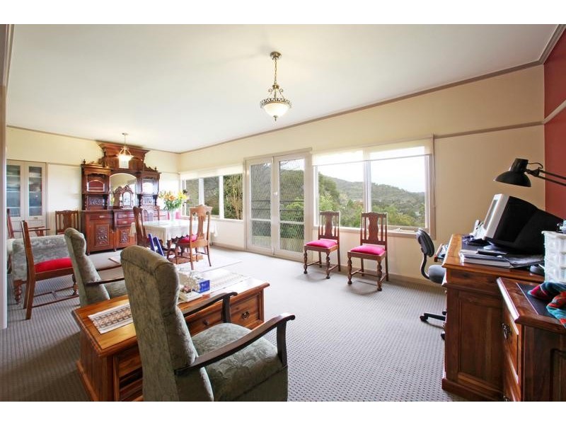 27 The Avenue, Ferntree Gully VIC 3156