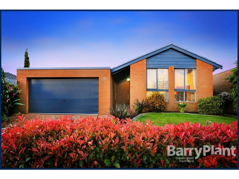 9 Laanecoorie Drive, Lysterfield VIC 3156