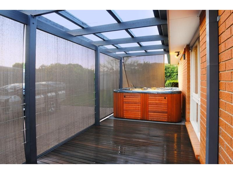 9 Laanecoorie Drive, Lysterfield VIC 3156