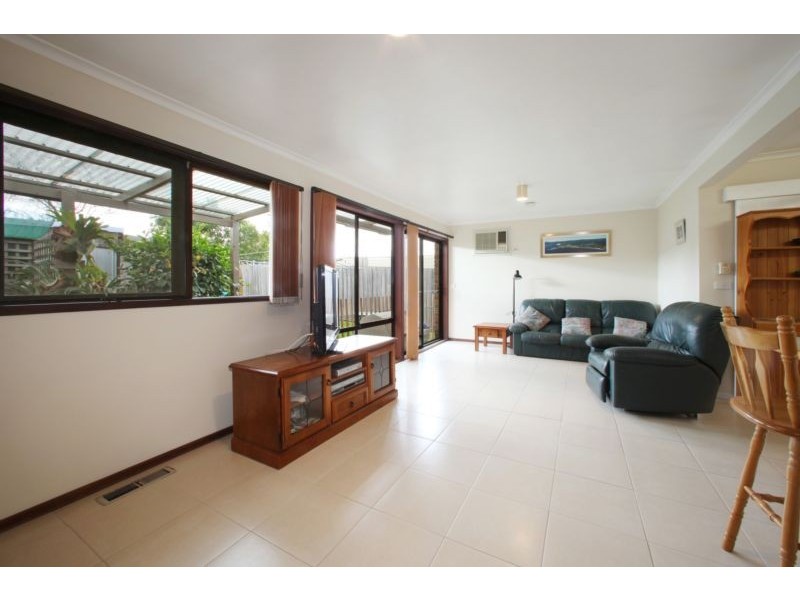 27 Michele Drive, Scoresby VIC 3179