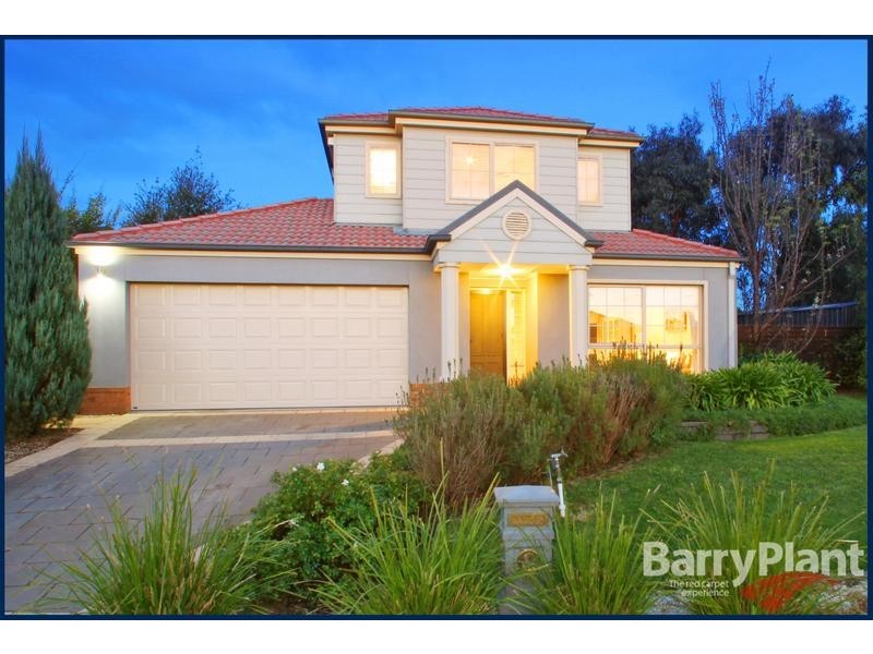 26 Sovereign Crest Boulevard, Rowville VIC 3178