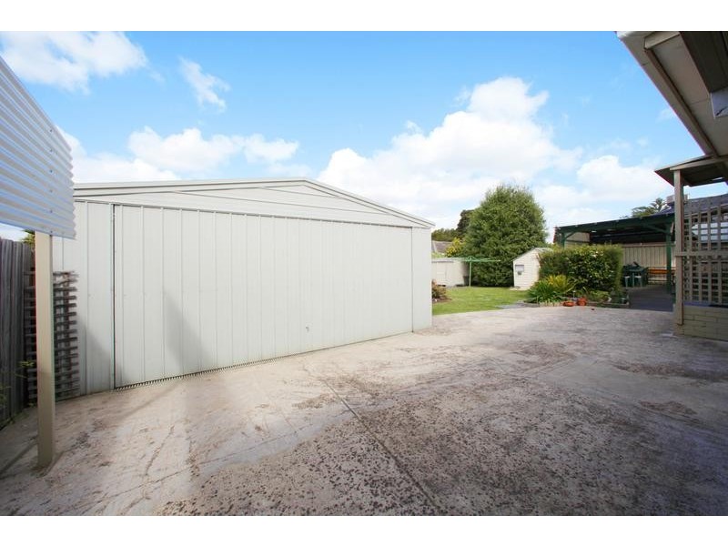 22 Michele Drive, Scoresby VIC 3179