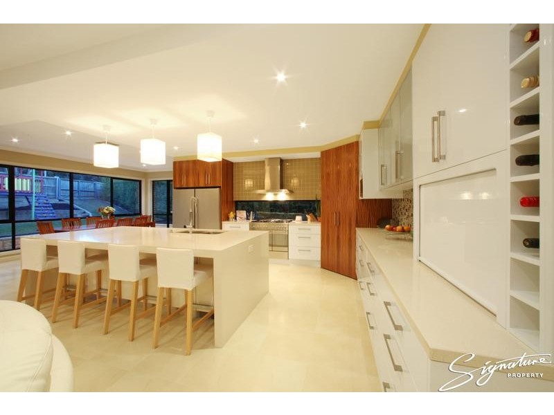 18 Finsbury Close, Rowville VIC 3178