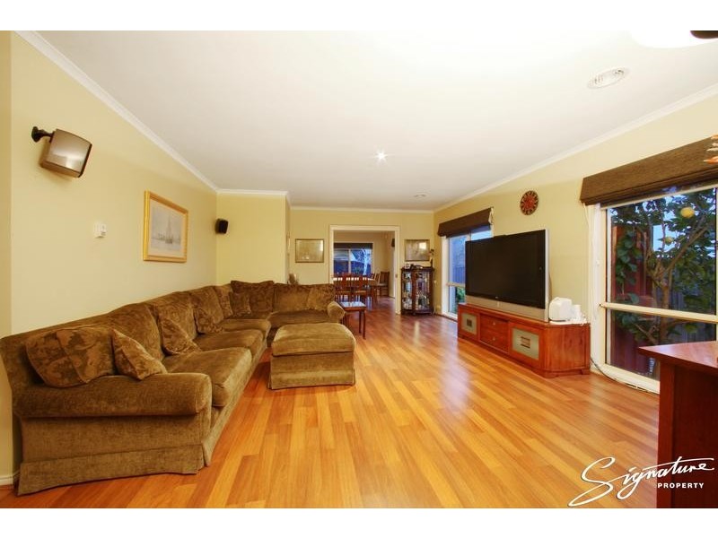 16 Pineview Court, Lysterfield VIC 3156