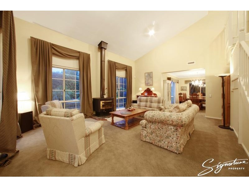 16 Pineview Court, Lysterfield VIC 3156