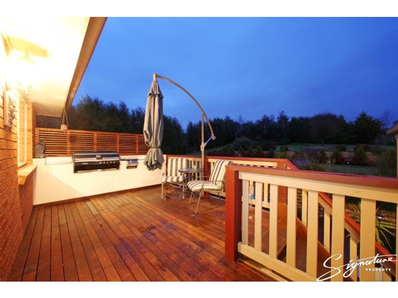55 Grange Drive, Lysterfield VIC 3156
