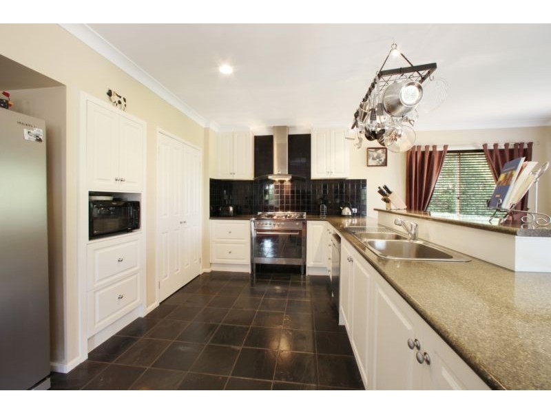 150 Blackwood Park Road, Rowville VIC 3178