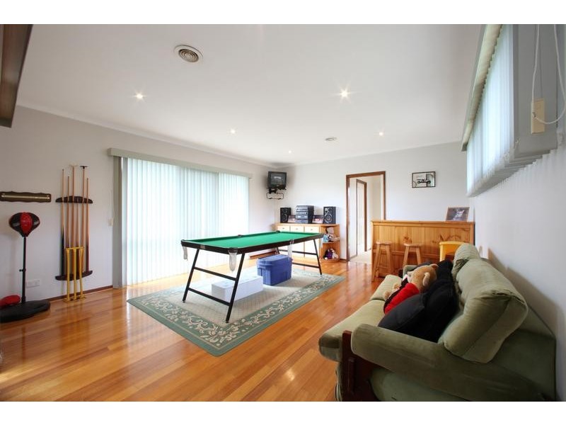 6 Lovell Close, Rowville VIC 3178