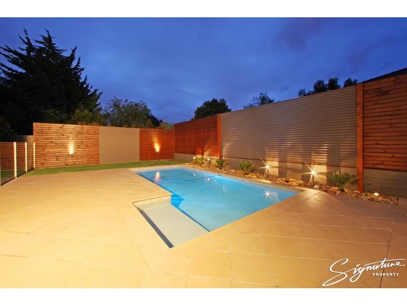 2 Clayden Rise, Lysterfield VIC 3156