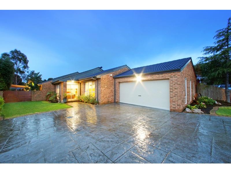 42 Mantung Crescent, Rowville VIC 3178