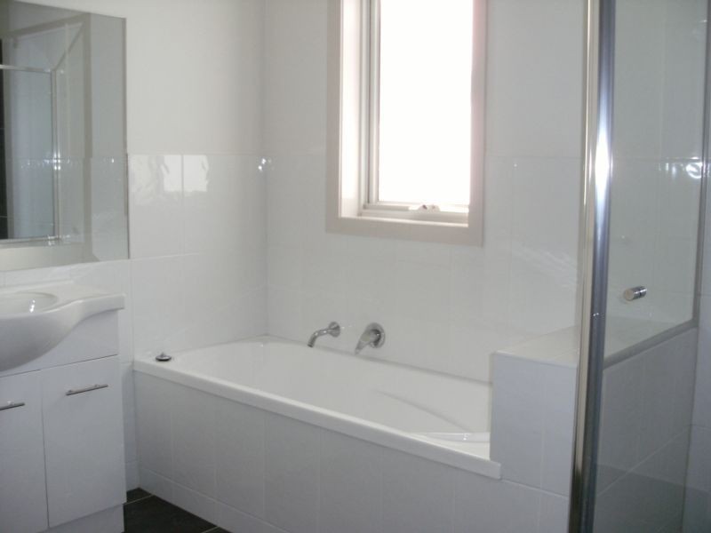 2/6 Renwick Road, Ferntree Gully VIC 3156