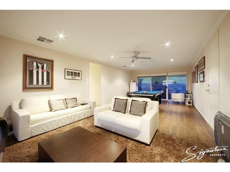 16 Hill Edge Court, Lysterfield South VIC 3156