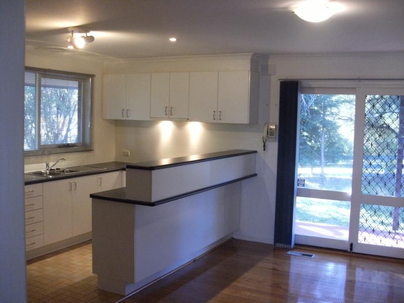 31 Blucher Street, Ferntree Gully VIC 3156