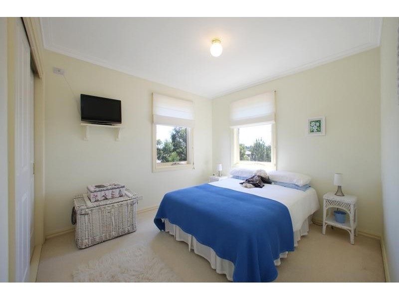 8 Harptree Close, Rowville VIC 3178