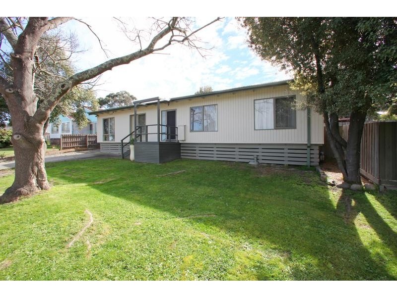 2 Carrara Road, Rowville VIC 3178