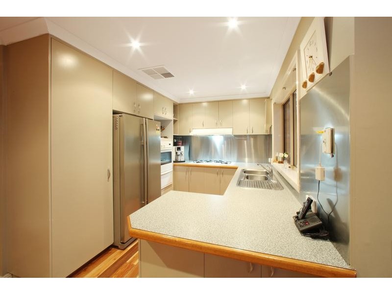 15 Bensam Close, Rowville VIC 3178