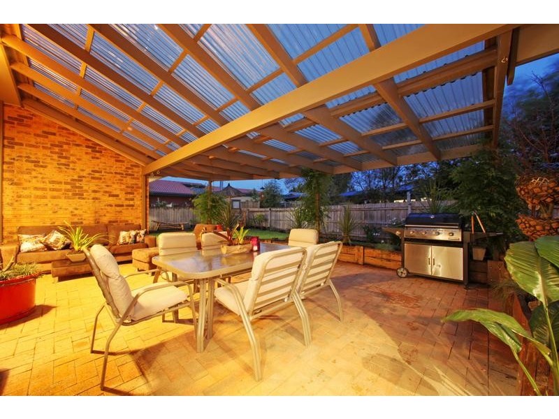 15 Bensam Close, Rowville VIC 3178