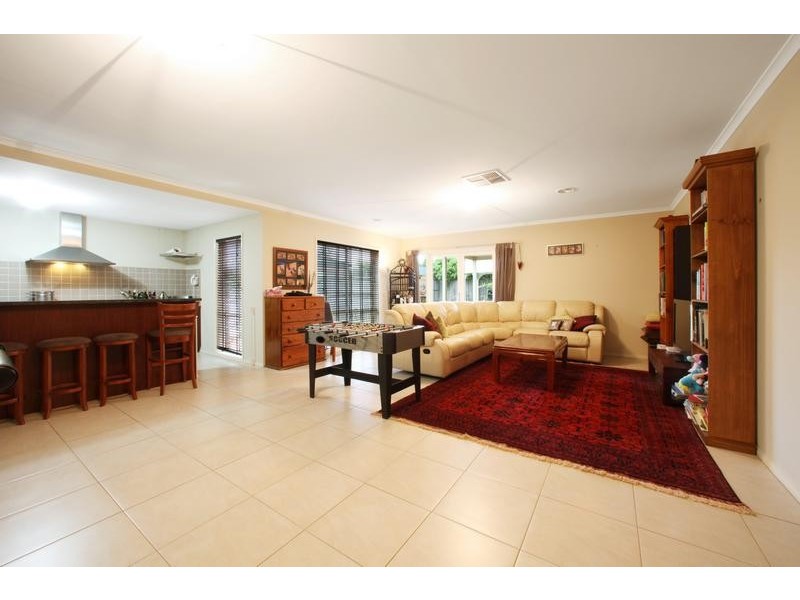 16 Ellendale Street, Rowville VIC 3178