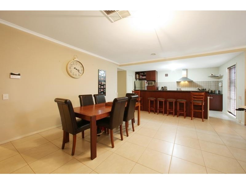 16 Ellendale Street, Rowville VIC 3178