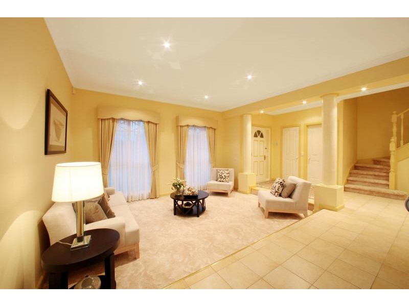 24 Oaktree Rise, Lysterfield VIC 3156