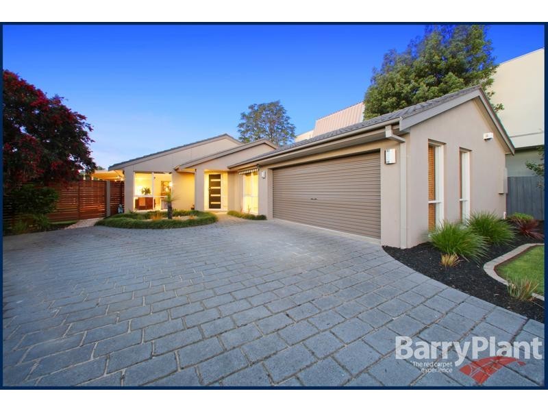 6 Dean Court, Rowville VIC 3178