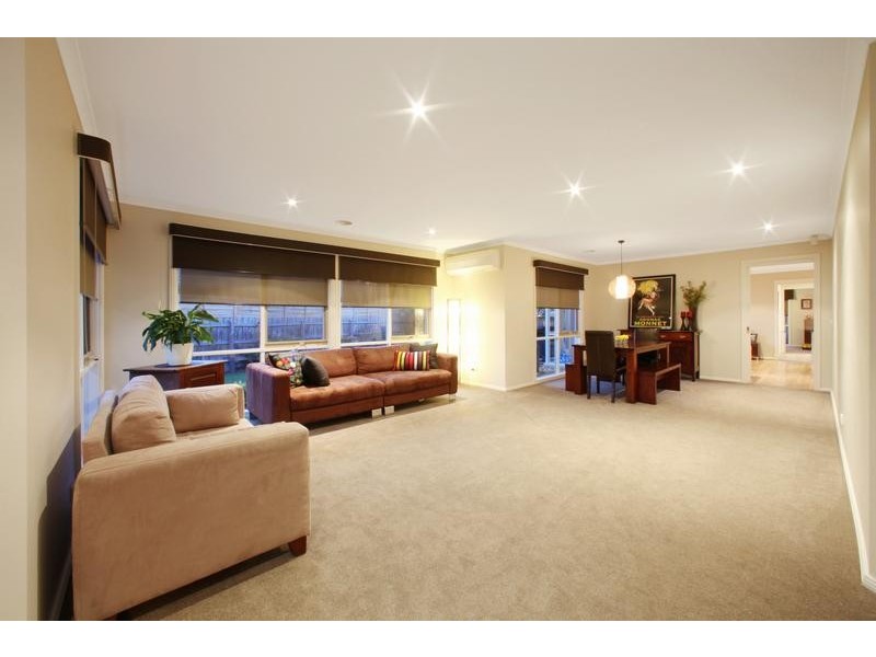 6 Dean Court, Rowville VIC 3178