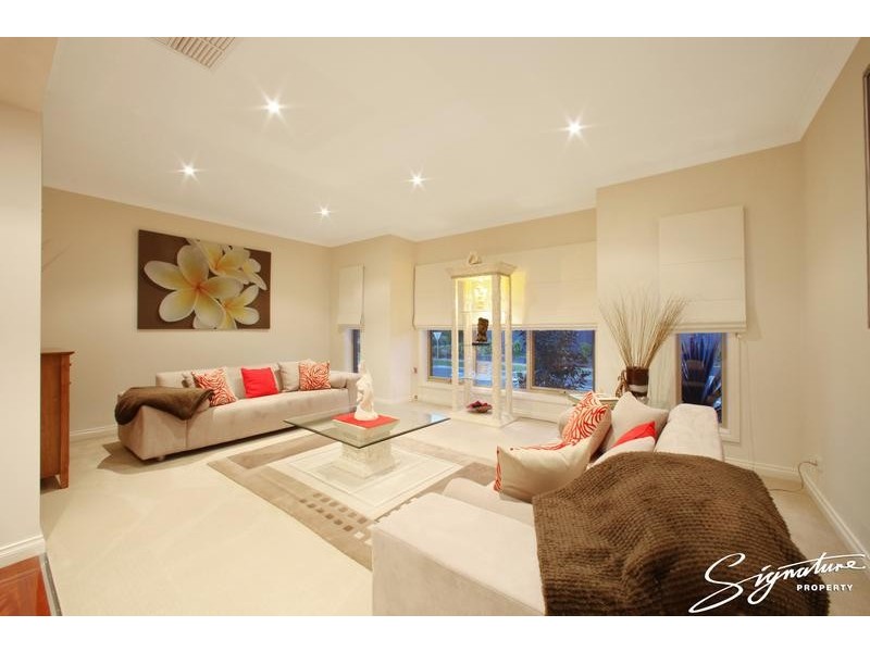 63 Jubilee Drive, Rowville VIC 3178