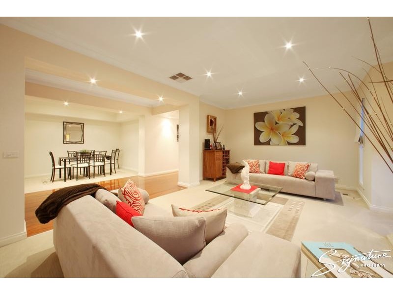 63 Jubilee Drive, Rowville VIC 3178