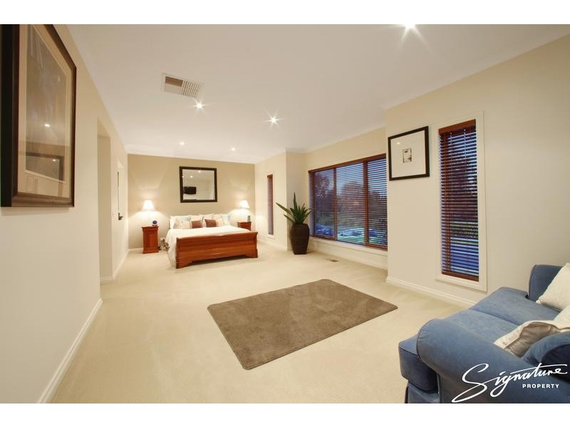 63 Jubilee Drive, Rowville VIC 3178