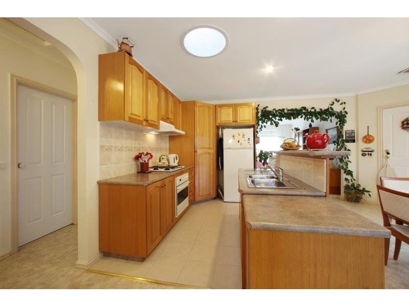 18 Natasha Close, Ferntree Gully VIC 3156