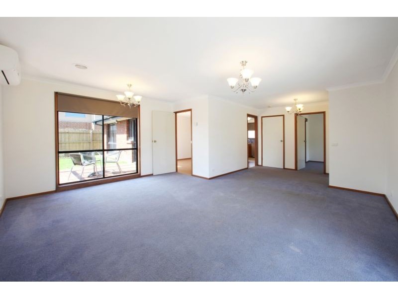 1/24 Burchall Crescent, Rowville VIC 3178