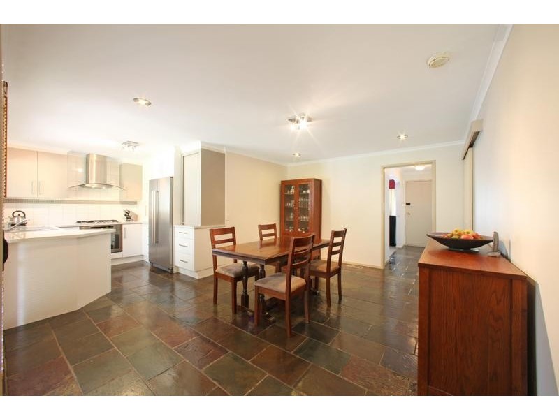 7 Saunders Close, Lysterfield VIC 3156