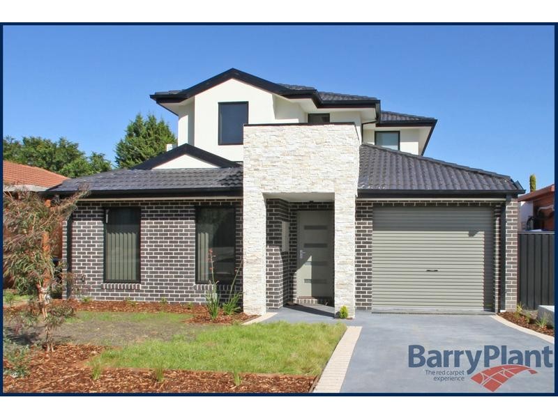 320 Dandelion Drive, Rowville VIC 3178