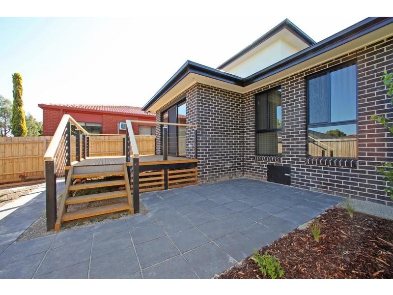 320 Dandelion Drive, Rowville VIC 3178
