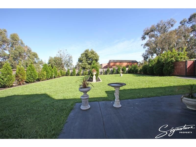 39 Grange Drive, Lysterfield VIC 3156