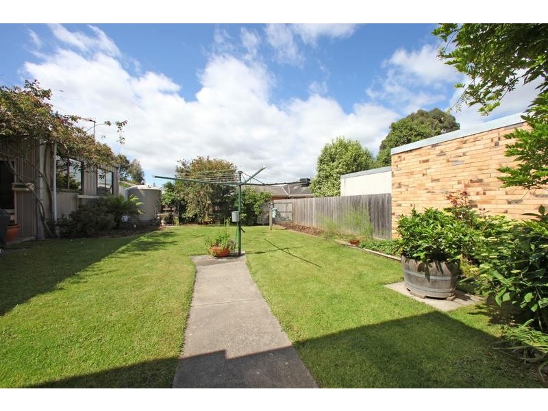 63 Adele Avenue, Ferntree Gully VIC 3156