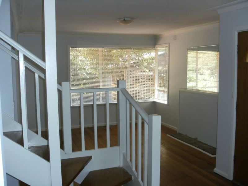 31 Kincumber Drive, Glen Waverley VIC 3150