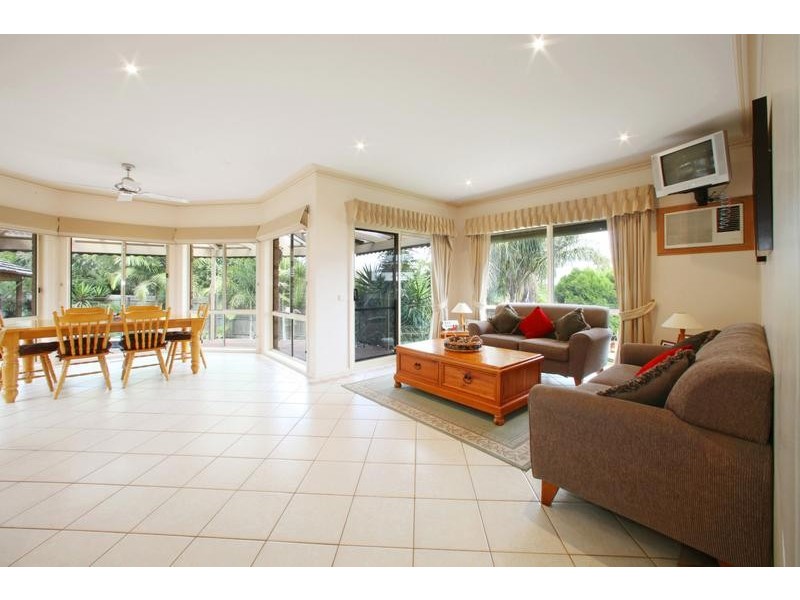 15 Finsbury Close, Rowville VIC 3178
