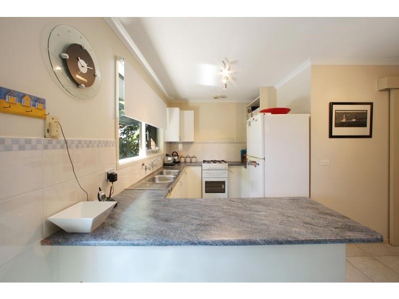 33 Willow Avenue, Rowville VIC 3178