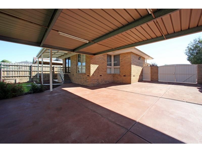 23 Bellfield Drive, Lysterfield VIC 3156