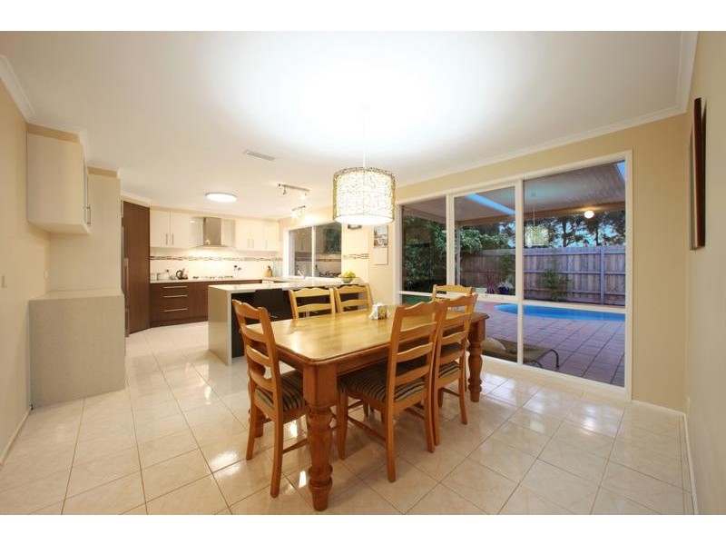 10 Minya Court, Rowville VIC 3178