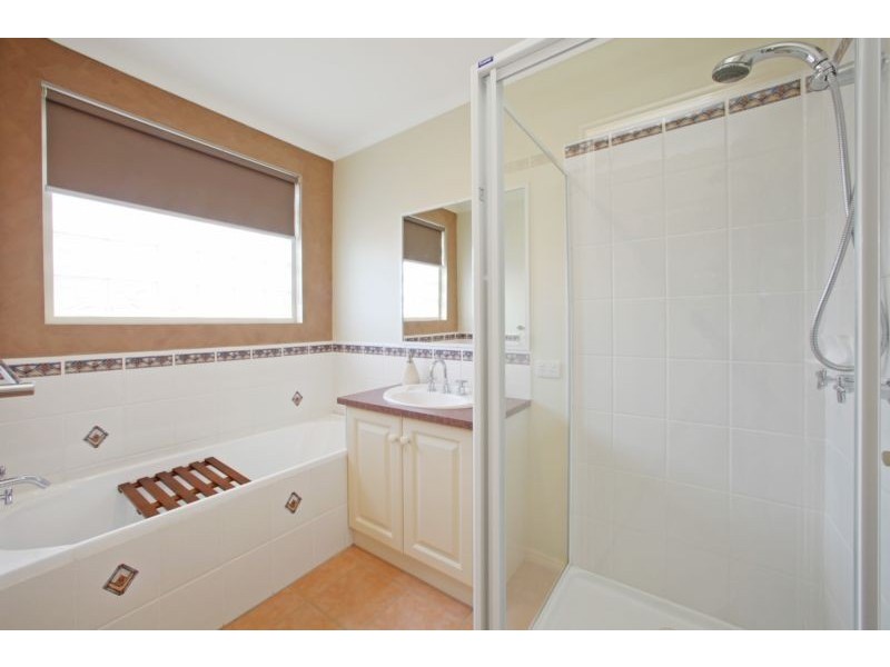 4 Memory Lane, Rowville VIC 3178