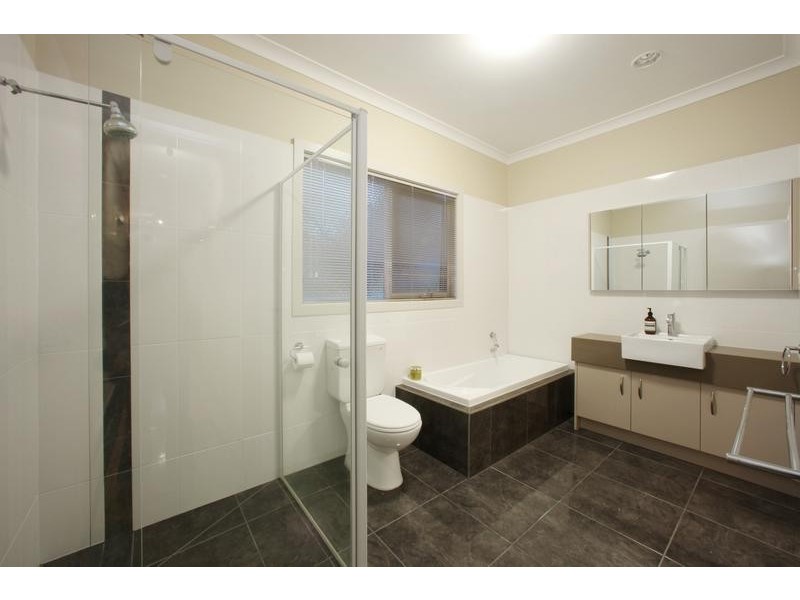 31 Rollings Road, Upper Ferntree Gully VIC 3156