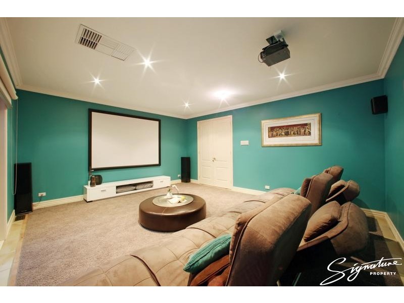 6 Gladesville Close, Lysterfield South VIC 3156