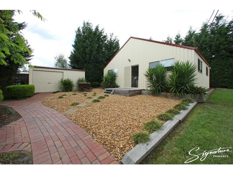 6 Gladesville Close, Lysterfield South VIC 3156