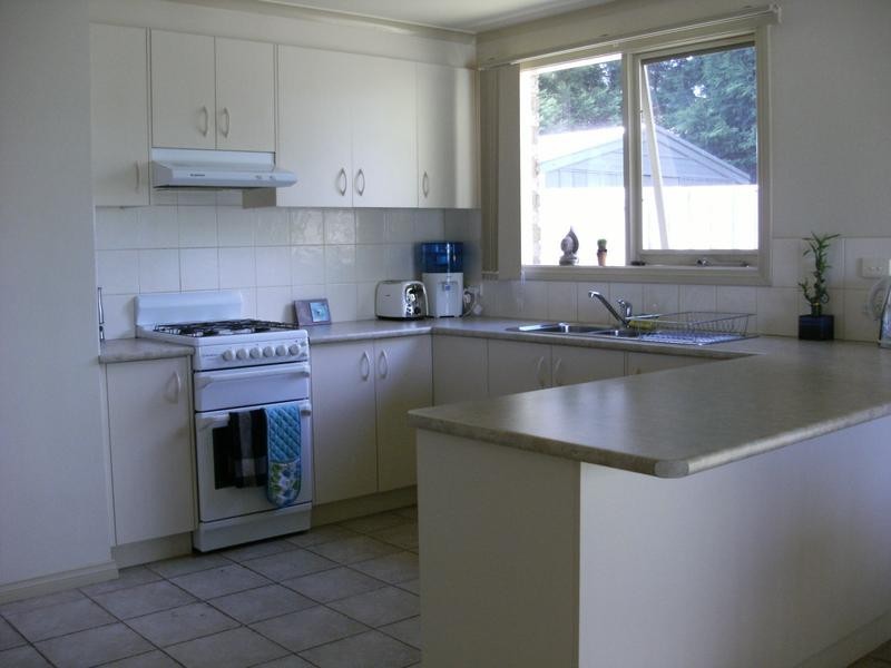 2/6 Bark Avenue, Rowville VIC 3178