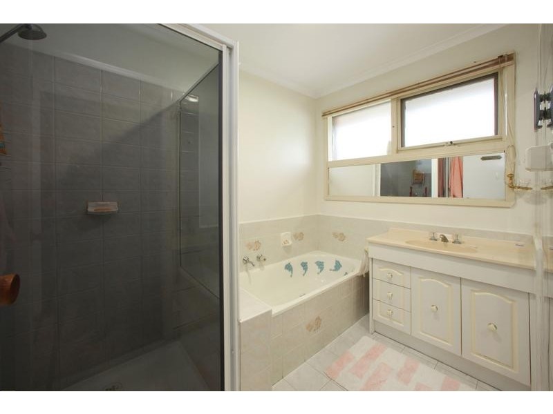 3 Wartook Way, Rowville VIC 3178