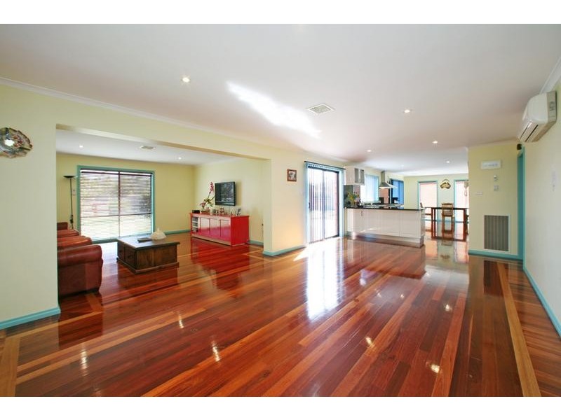 11 Hume Drive, Lysterfield VIC 3156