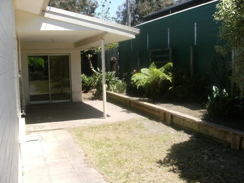 32 Bareena Avenue, Rowville VIC 3178