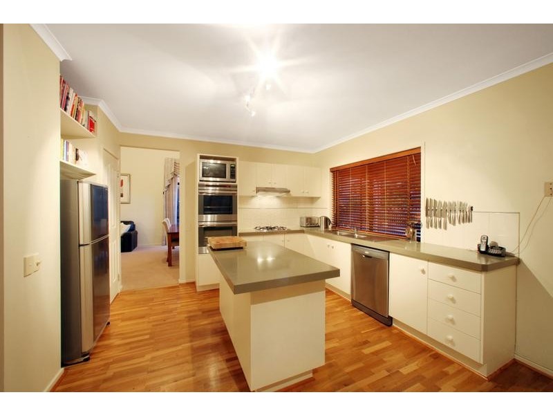 15 Fairway Drive, Rowville VIC 3178